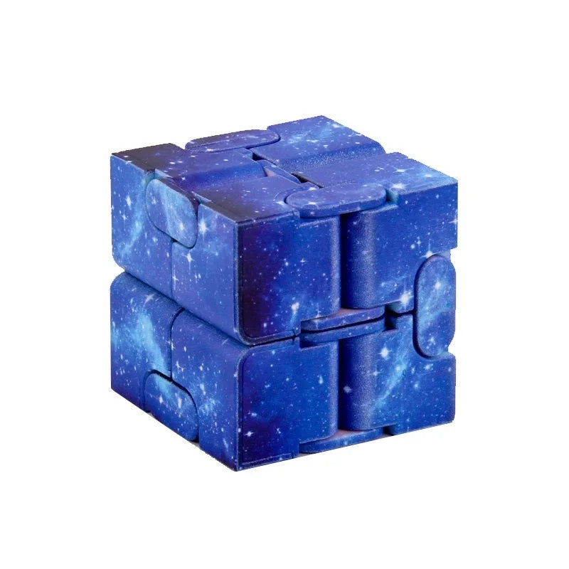Cubo Infinito OPFY: Foco e Relaxamento em Suas Mãos!