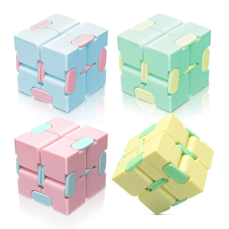 Cubo Sensorial Infinito OPFY: Relaxe e Estimule com Movimento!